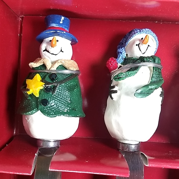 NWT St Nicholas Square "Button Up" 4 spreader set - Picture 4 of 13